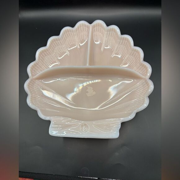 Early 1940s Cambridge Frosted Pink Glass 9" Sea Shell Footed Trinket Dish Bowl - Picture 1 of 7